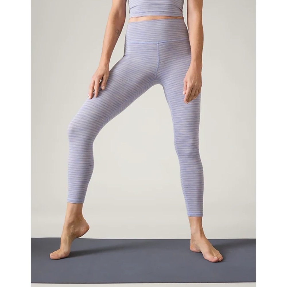 Athleta High Rise Transcend Textured 7/8‎ Tight Legging Medium Nova Dye Violet